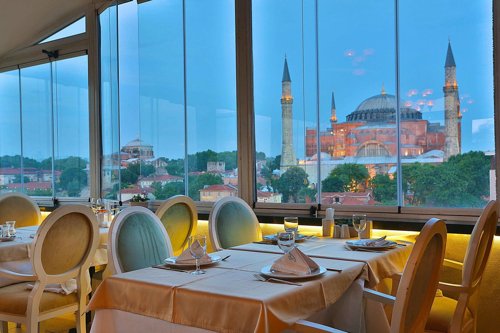 The Istanbul Hotel Buitenkant foto